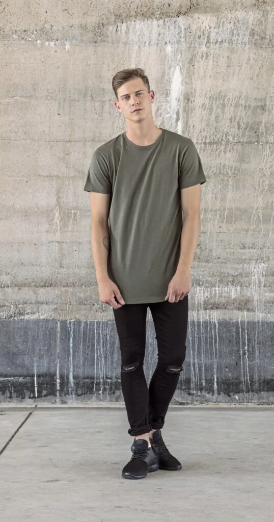 BUILD YOUR BRAND Shaped Long Tee | BY028