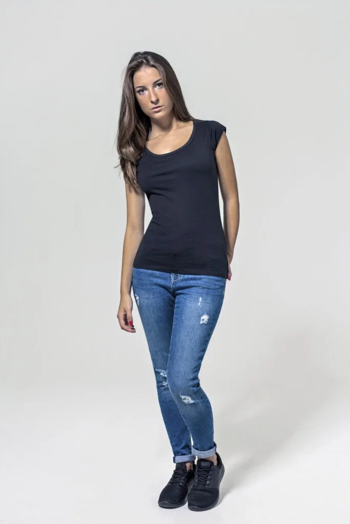 BUILD YOUR BRAND Ladies´ Back Cut Tee | BY035