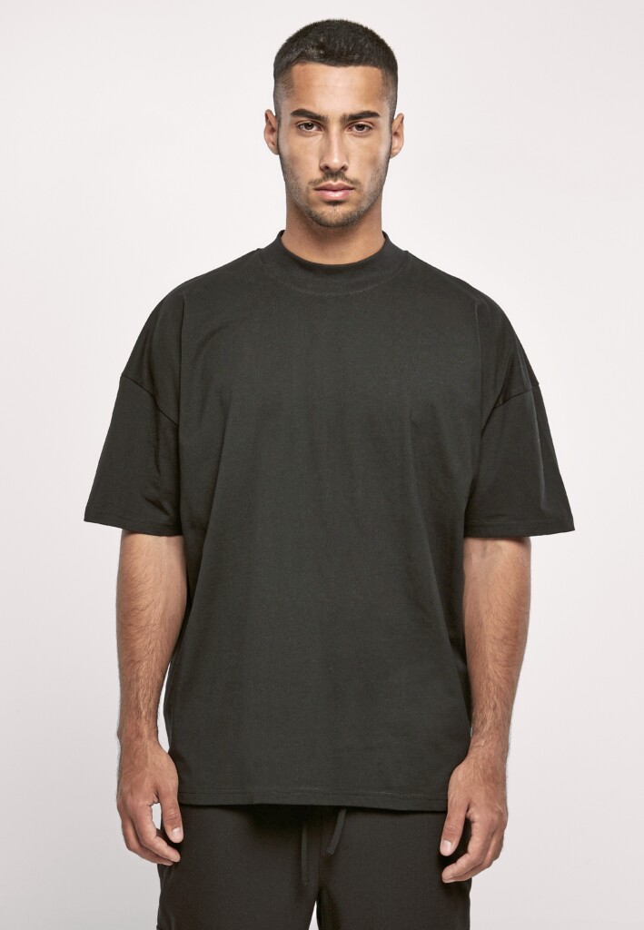 BUILD YOUR BRANDMen´s Oversized Mock Neck Tee | BY230