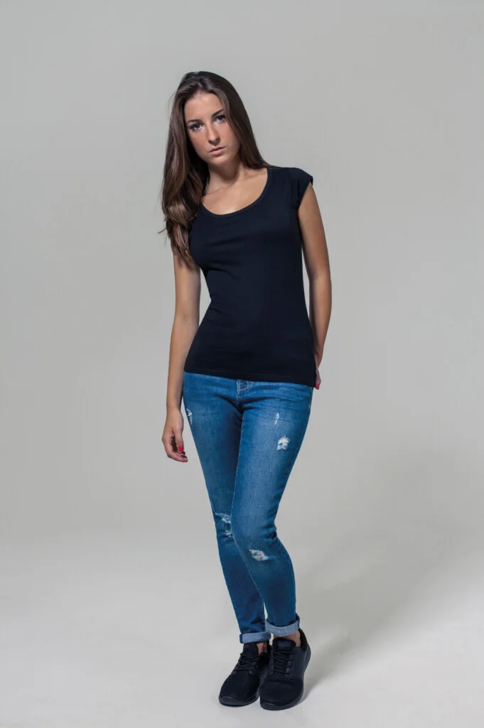 BUILD YOUR BRAND Ladies´ Back Cut Tee | BY035