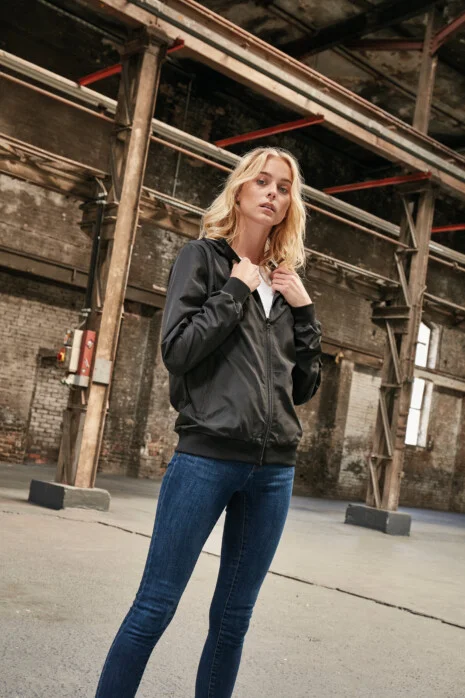 Ladies´ Recycled Windrunner