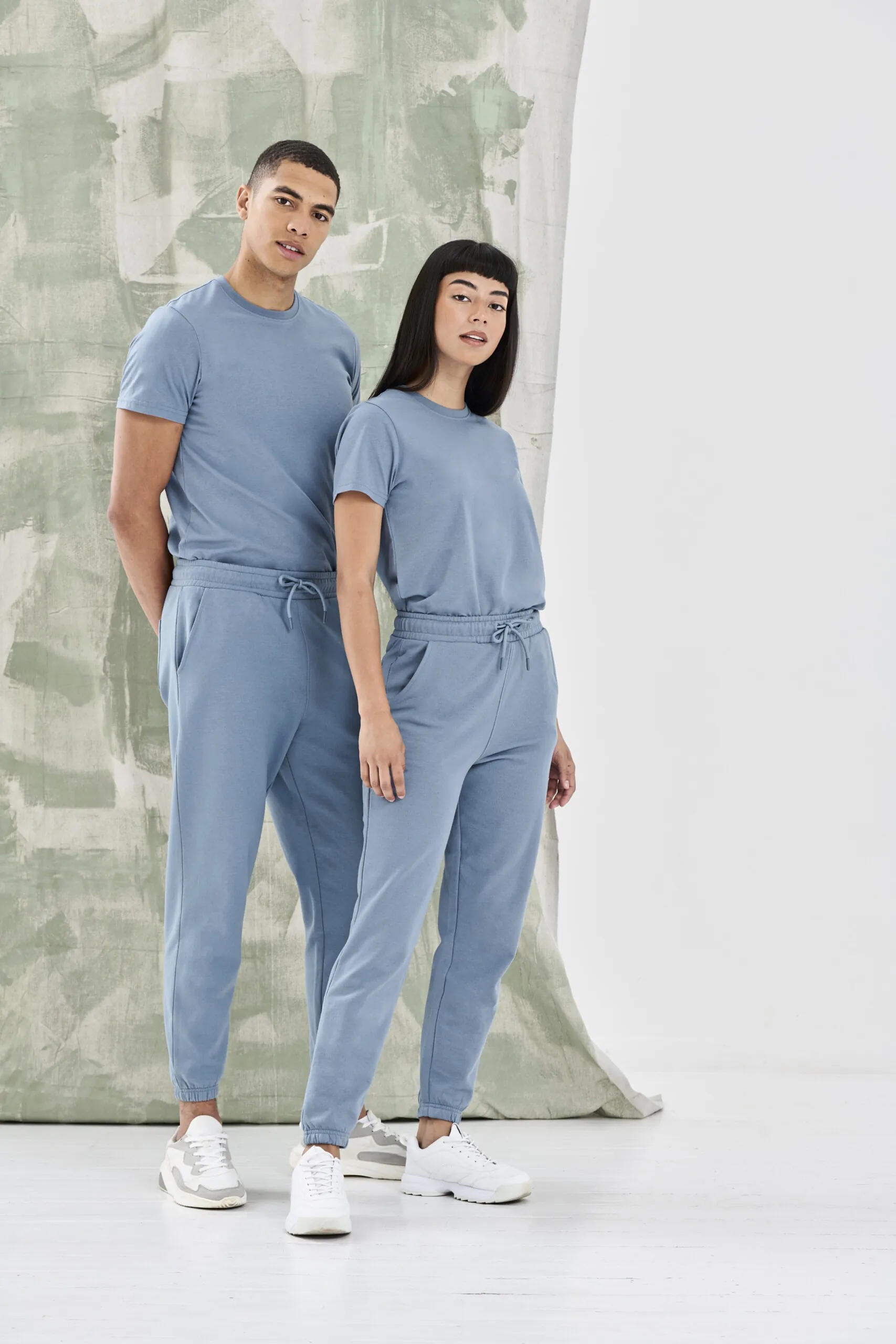 SKINNIFIT MEN Unisex Sustainable Fashion Cuffed Joggers | SFM430